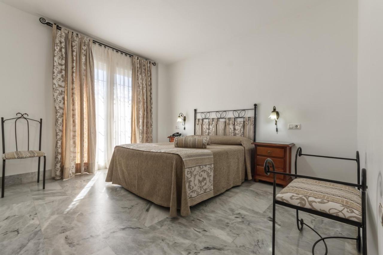 Hotel La Parrita Рота Номер фото