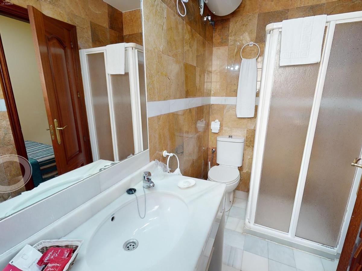 Hotel La Parrita Рота Екстер'єр фото