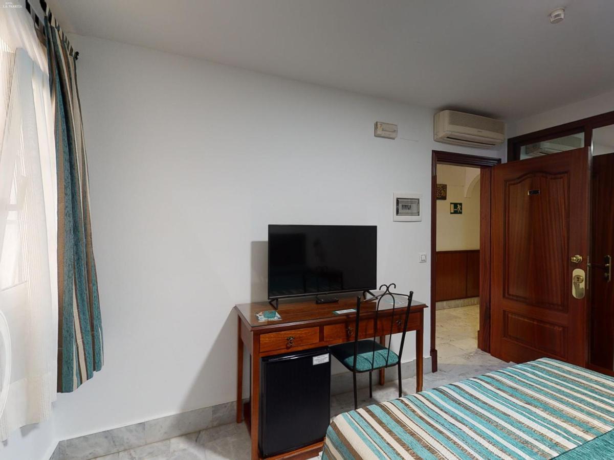 Hotel La Parrita Рота Екстер'єр фото